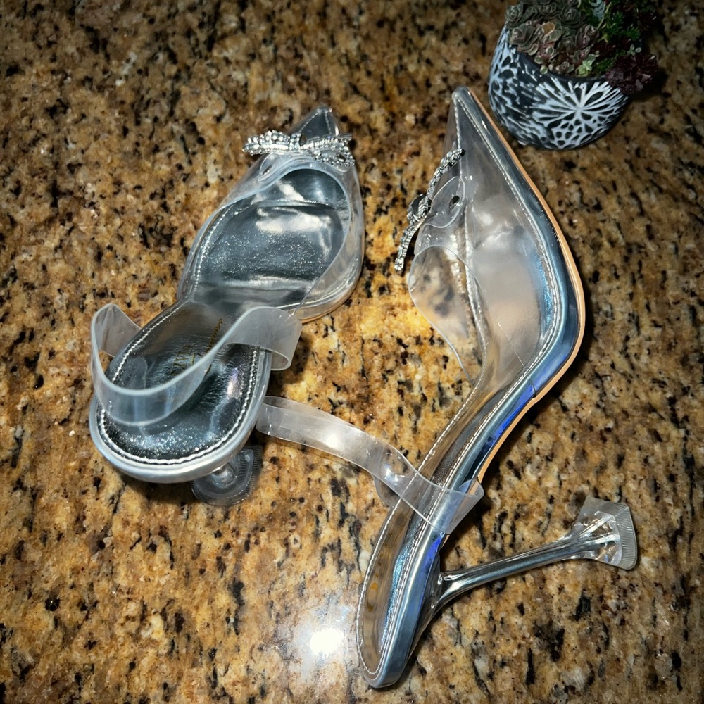 Karrie - Silver - Picture 5 of 6
